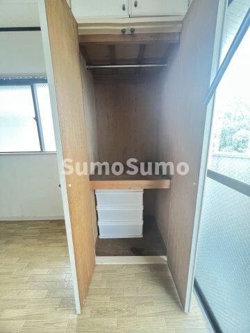 物件内観写真5　(収納のためのスペースです)