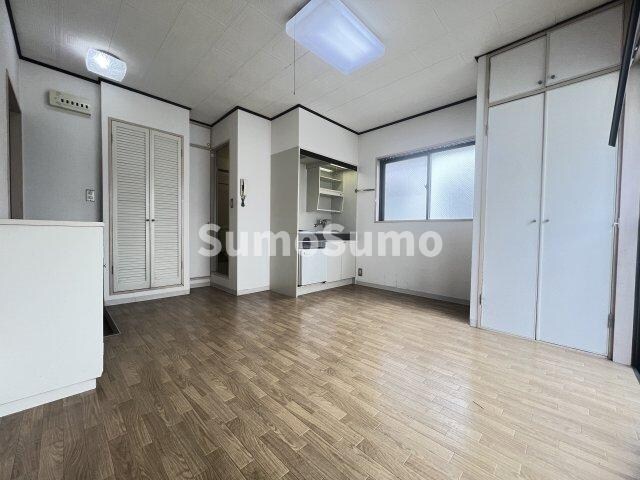 物件内観写真9　(使いやすいリビングです)