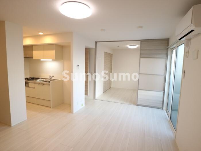 物件内観写真3　(使いやすい居間です)