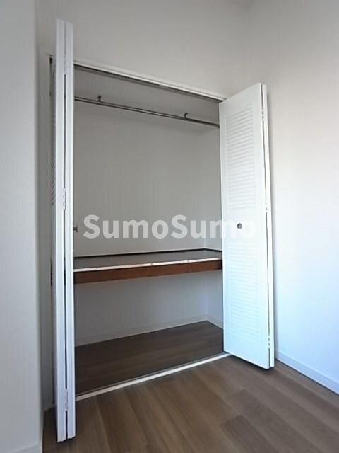 物件内観写真14　(便利な収納スペースです)