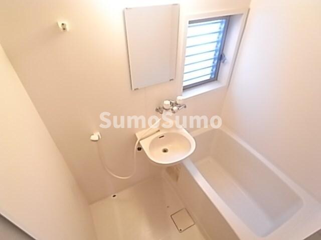 物件内観写真6　(お風呂です)