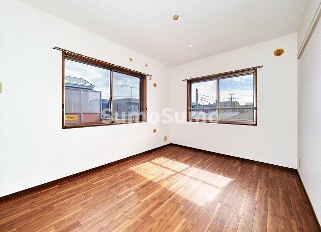 物件内観写真15　(使い勝手のいい洋室です)