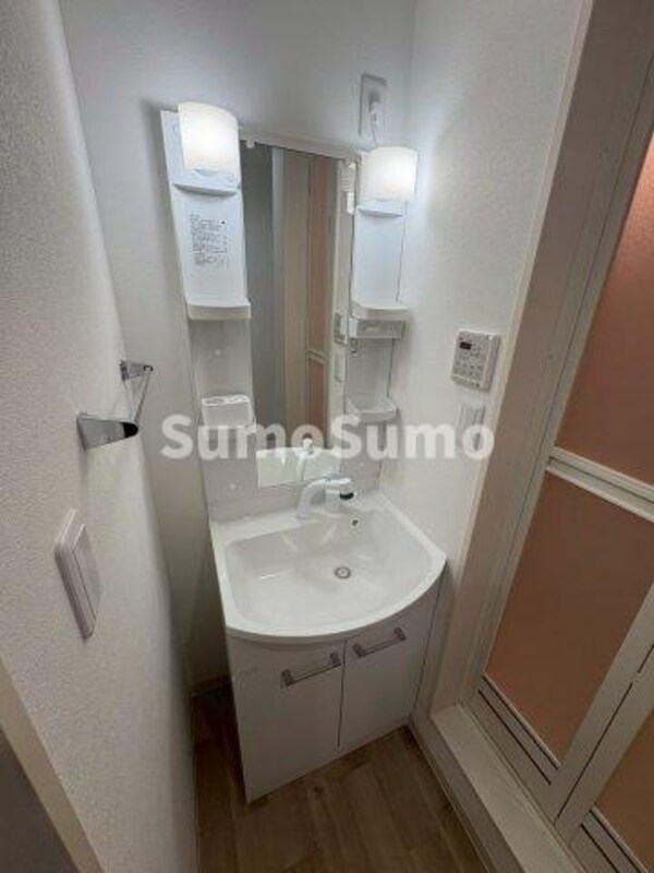 洗面・脱衣所(コンパクトで使いやすい洗面所)