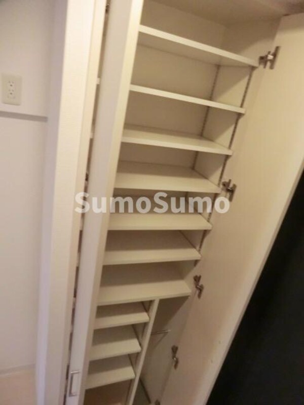 シューズボックス
