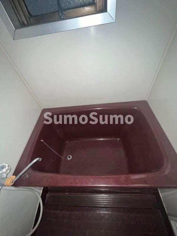 浴室(コンパクトで使いやすいお風呂です)
