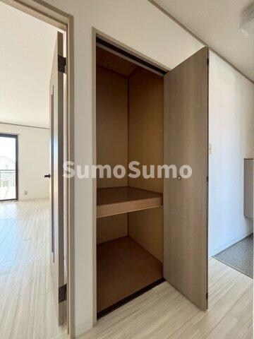 物件内観写真7　(収納があります)
