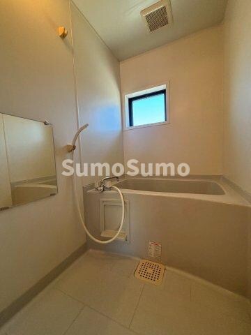 物件内観写真12　(ゆったり過ごせるお風呂です)