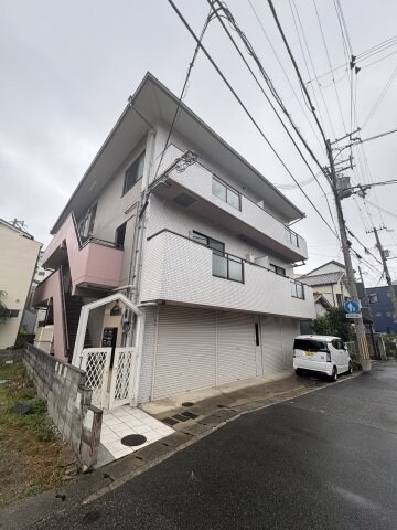 物件外観写真1　(外観もきれいです)