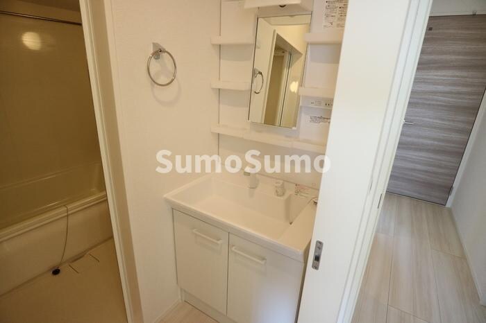 物件内観写真7　(使いやすい洗面所です)