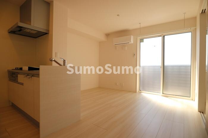 物件内観写真20　(ゆったり過ごせる居間です)