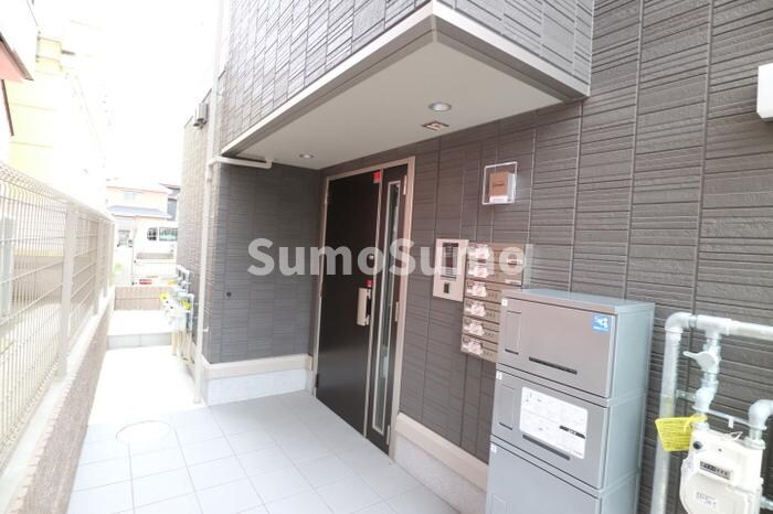 物件外観写真2　(建物の内部です)