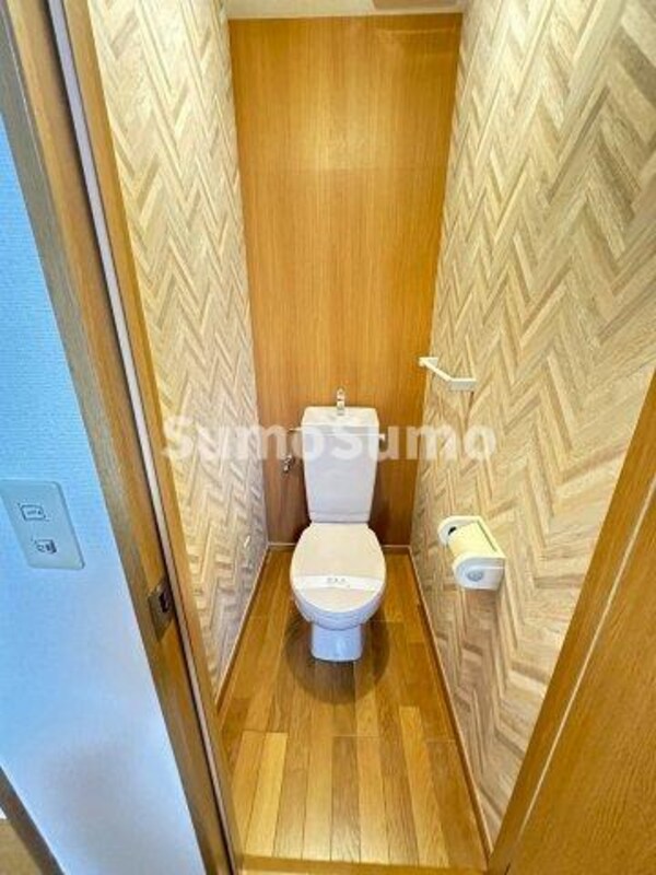 トイレ(コンパクトで使いやすいトイレです)