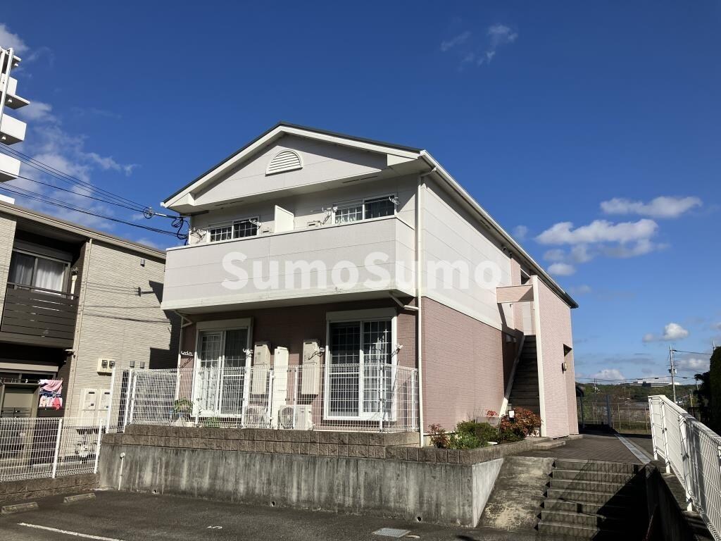 物件外観写真1　(外観も気になるポイント)