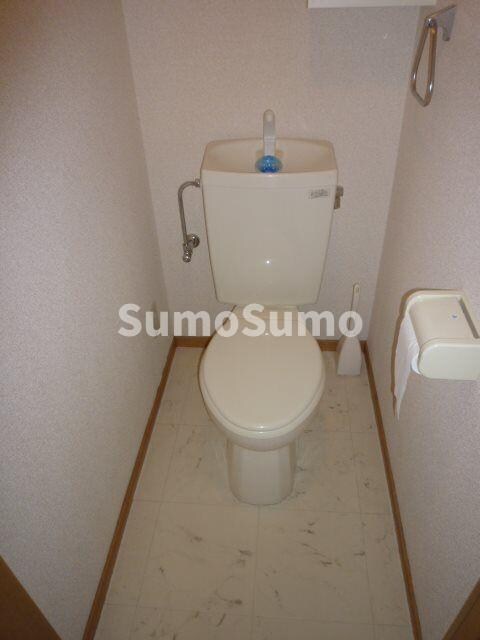物件内観写真7　(シンプルで使いやすいトイレです)