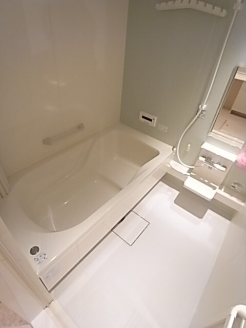 物件内観写真17　(落ち着いた空間のお風呂です)