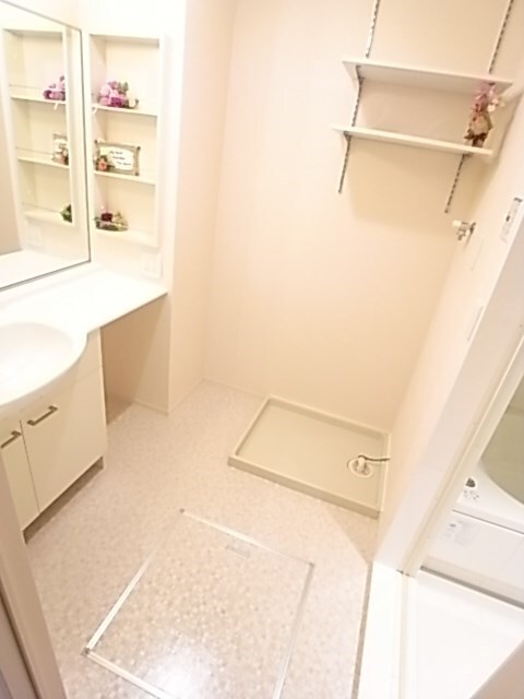 物件内観写真20　(スペースが確保できる洗面所です)