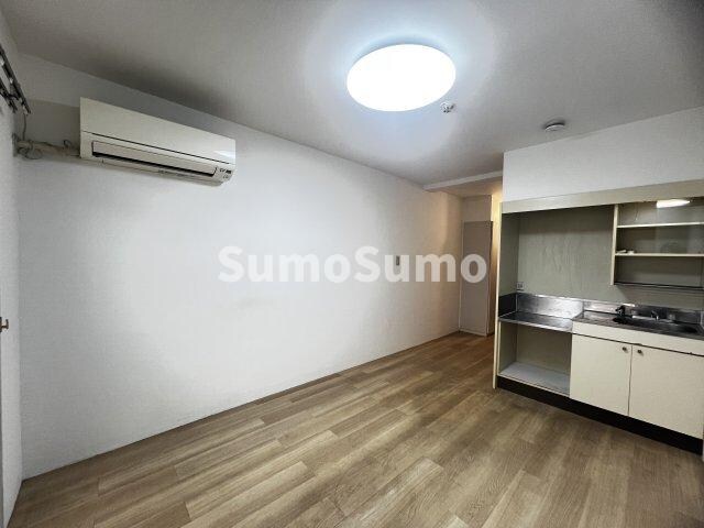 物件内観写真14　(ゆったり過ごせる居間です)