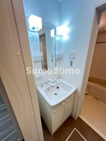 物件内観写真8　(洗面所です)