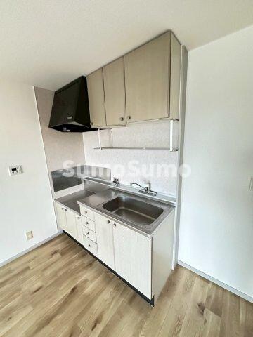 物件内観写真7　(キッチンでお料理をお楽しみください)