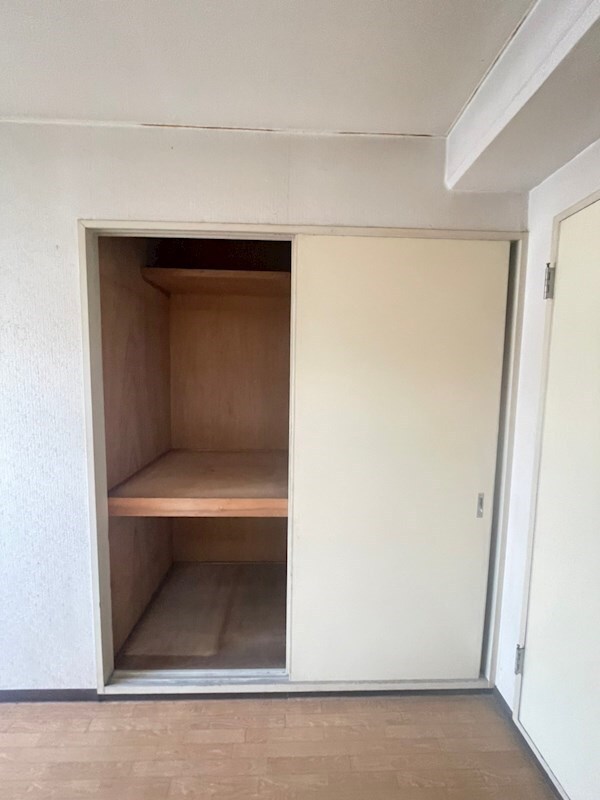 物件内観写真11　(ちょっとした収納スペースも充実しています)