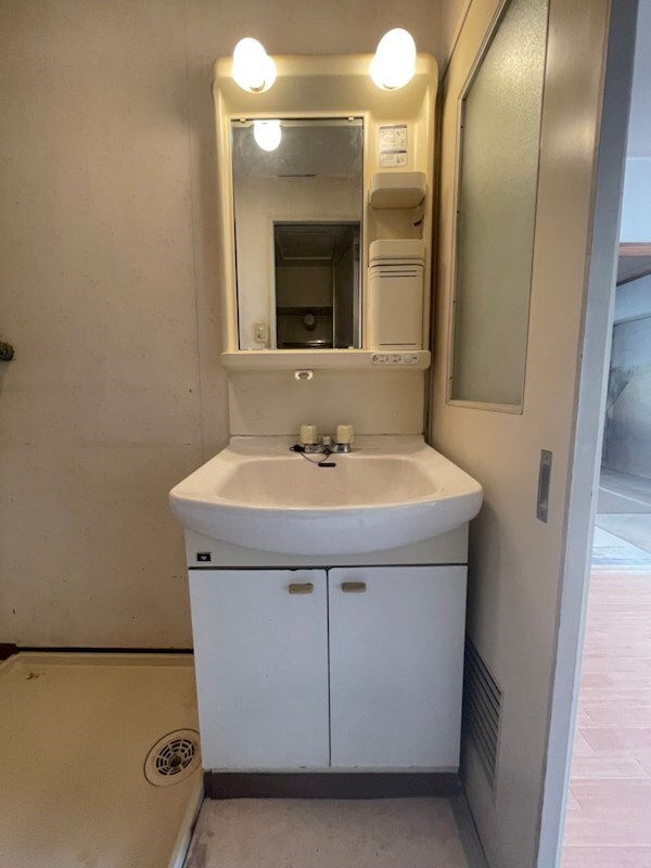 物件内観写真13　(独立洗面台です)