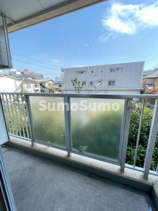 バルコニー(バルコニーがあります)