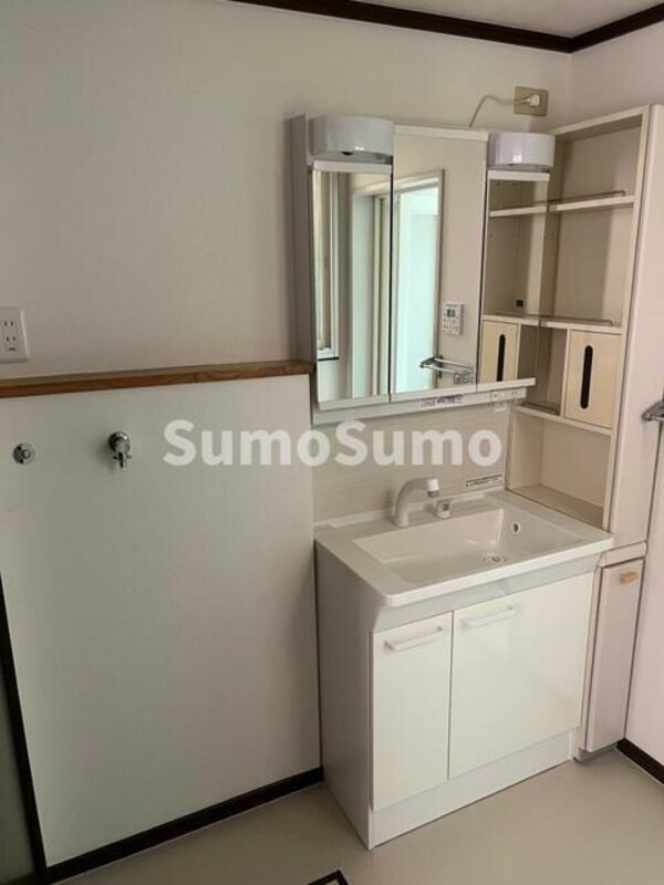 洗面・脱衣所(コンパクトで使いやすい洗面所)