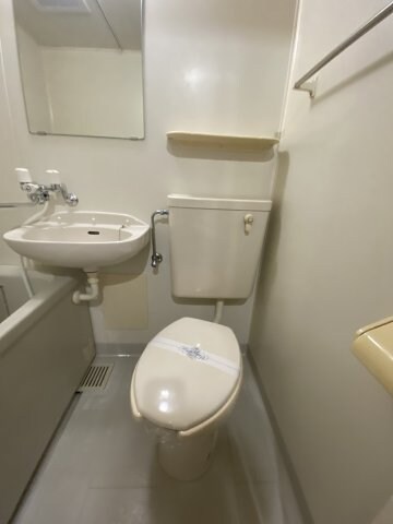 物件内観写真10　(トイレも気になるポイント)