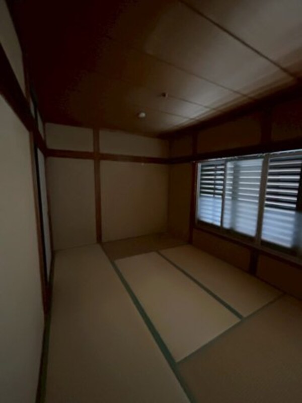 和室(ゆったりとくつろげる和室です)