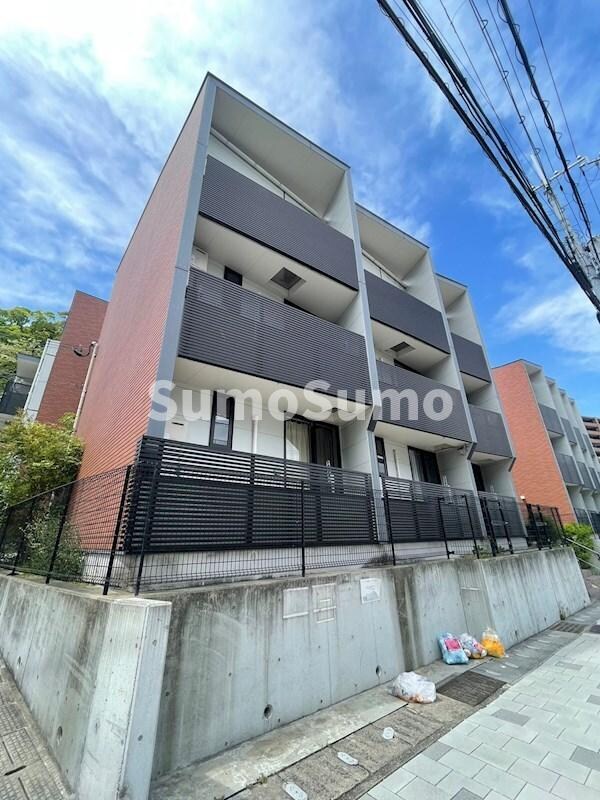 物件外観写真1　(外観もきれいです)