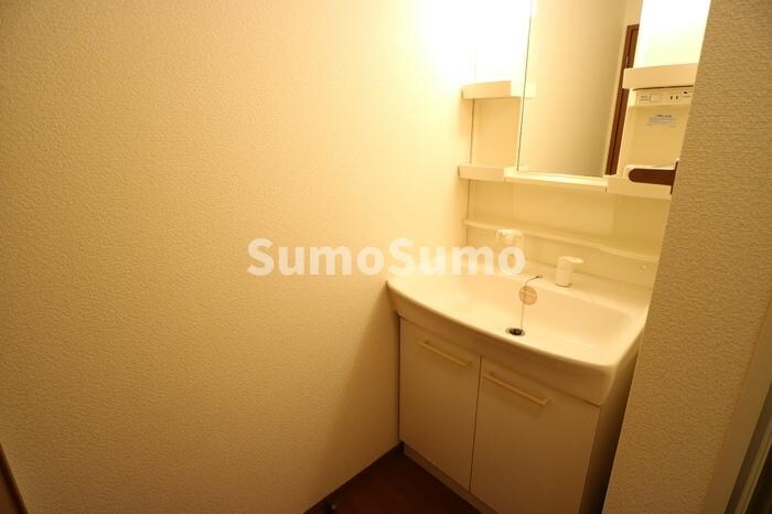 物件内観写真11　(スペースが確保できる洗面所です)