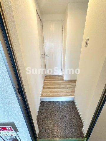 物件内観写真3　(毎日通る玄関はこちらです)