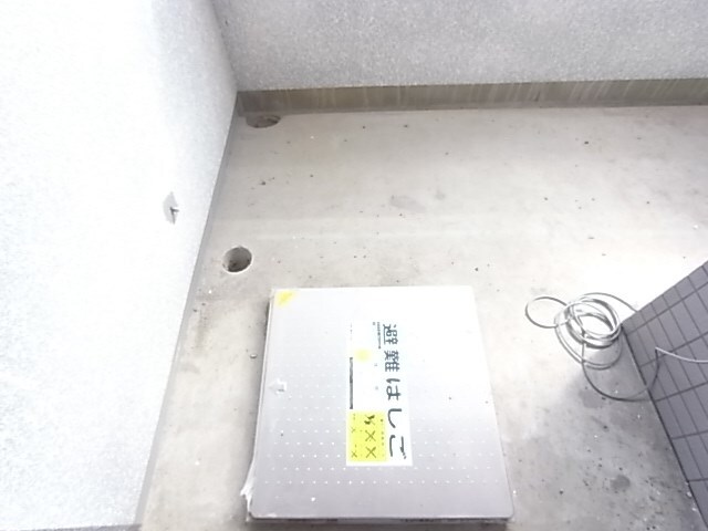 物件内観写真11　(落ち着いた時間を過ごせるバルコニーです)