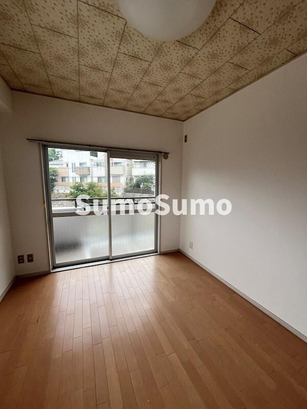 物件内観写真16　(リビングです)