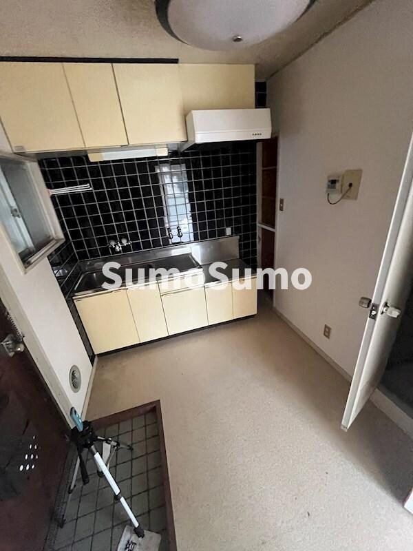 物件内観写真24　(コンパクトなキッチンで掃除もラクラク)