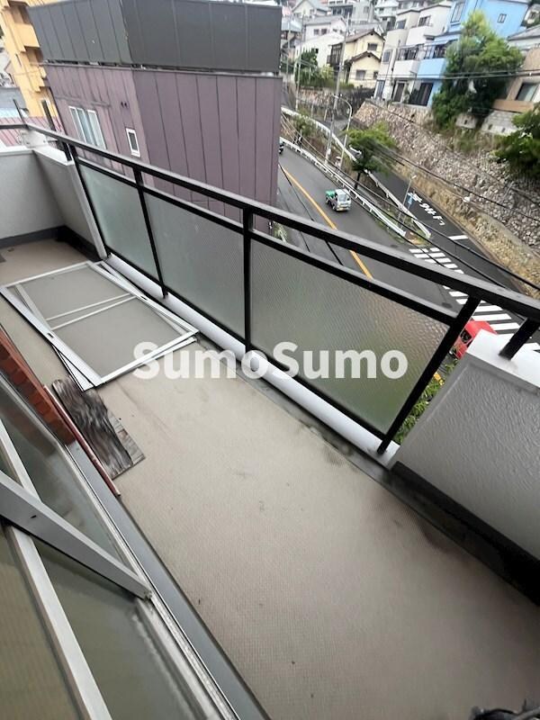 物件内観写真28　(バルコニー付きです)