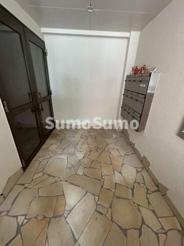 物件外観写真2　(エントランスです)