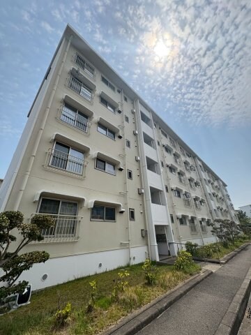 物件外観写真1　(外観もきれいです)