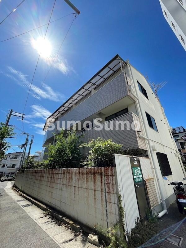 物件外観写真2　(外観もきれいです)