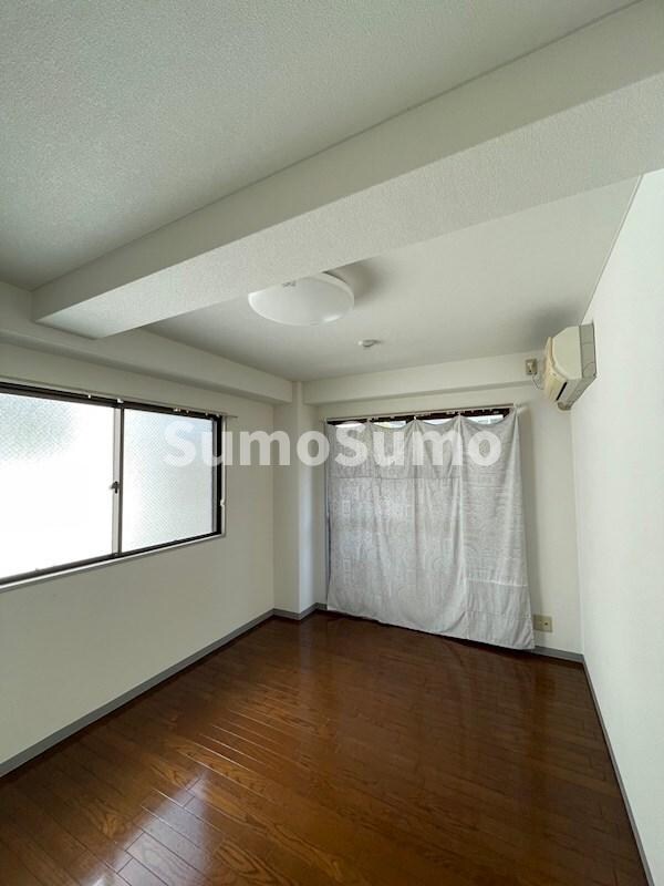 物件内観写真4　(ゆったり過ごせるリビングです)