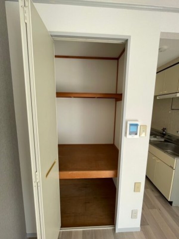 収納