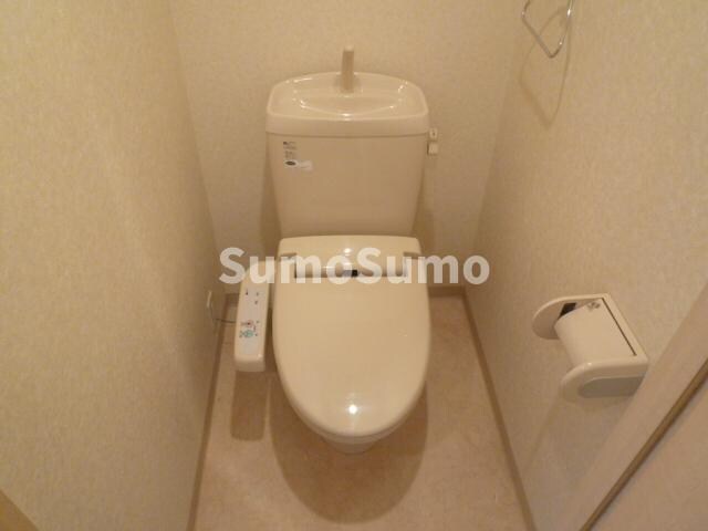 物件内観写真14　(コンパクトで使いやすいトイレです)