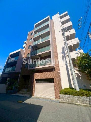 物件外観写真1　(外観もきれいです)