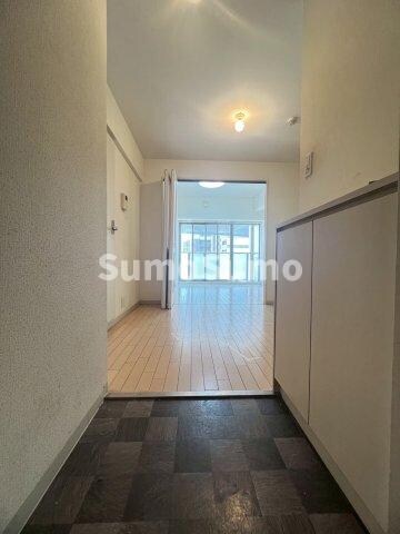 物件内観写真7　(シンプルで使いやすい玄関です)