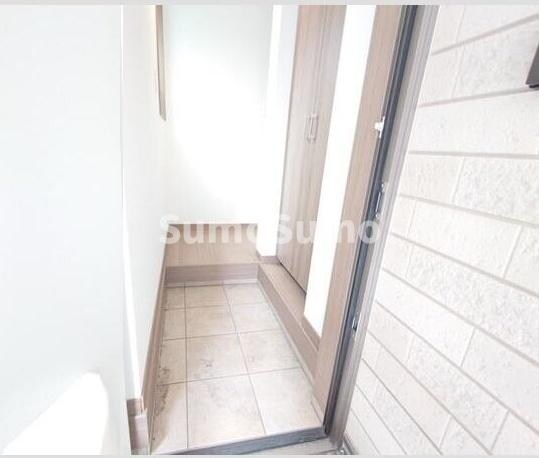 物件内観写真7　(シンプルで使いやすい玄関です)