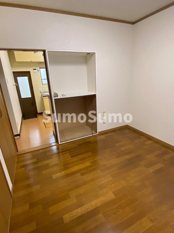 居室(使いやすいリビングです)