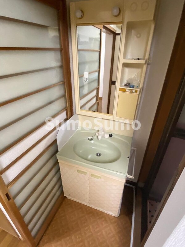 洗面・脱衣所(広い洗面スペース)