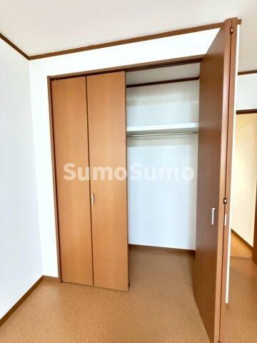 物件内観写真19　(便利な収納スペースです)
