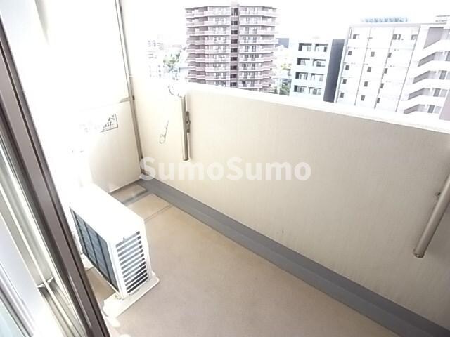 物件内観写真10　(落ち着いた時間を過ごせるバルコニーです)