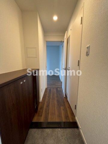 物件内観写真3　(シンプルで使いやすい玄関です)